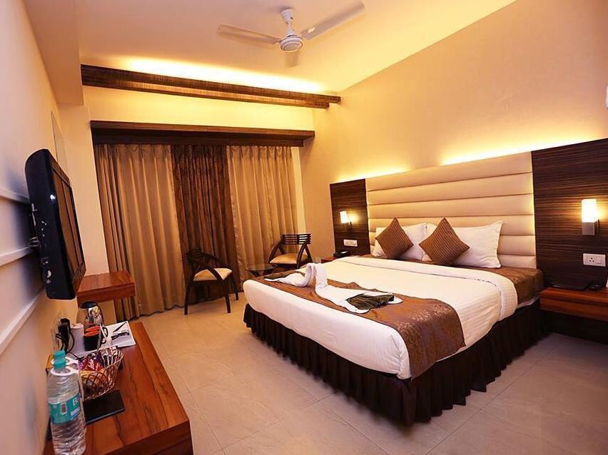 Mercure Chandigarh Tribune Chowk Exterior foto