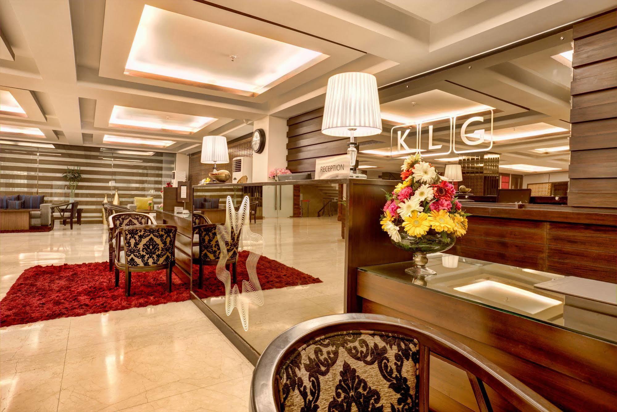 Mercure Chandigarh Tribune Chowk Exterior foto